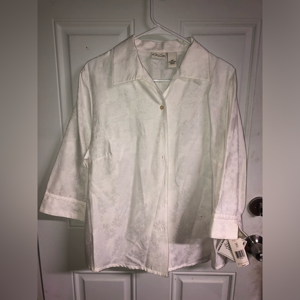 Kim Rogers ladies white blouse petite nwt